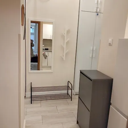 Lägenhet Night Host Trzebnicka 84 Free Parking *